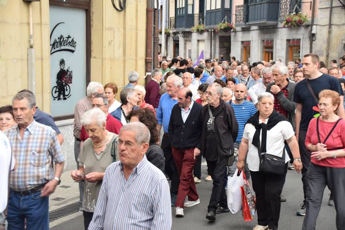 Pentsiodunen manifestazioa 19 1528548339824