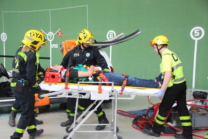 Erreskate lanetan aritu dira 43 1501937728044