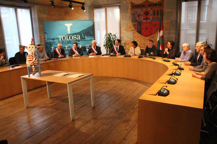 Tolosa eta Charleville-Mezie 15 1542474844225