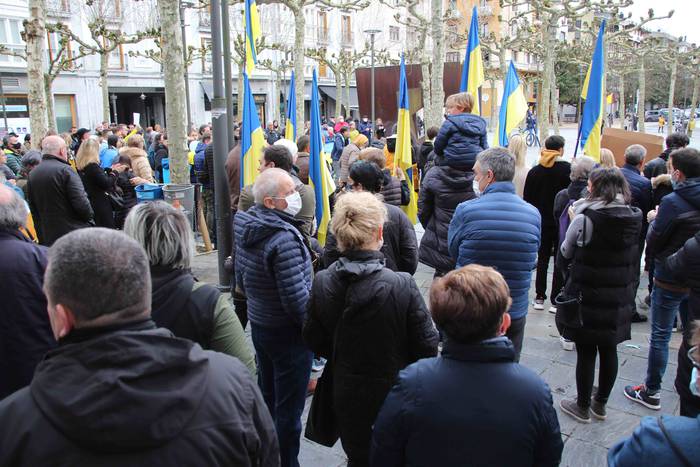 Ozen entzun dira Ukrainaren  19 1646500157407