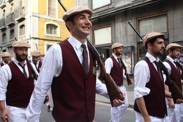 Lizarrez apaindutako kaleeta 222 1498481088532