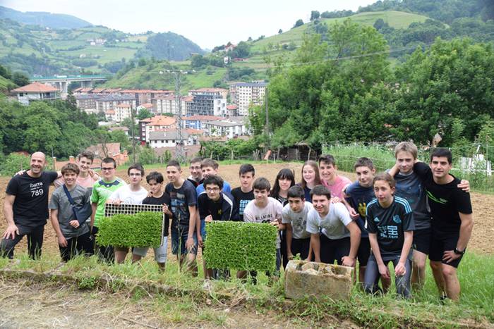 Ibarrako piperrak landatzen, 3 1527075623918