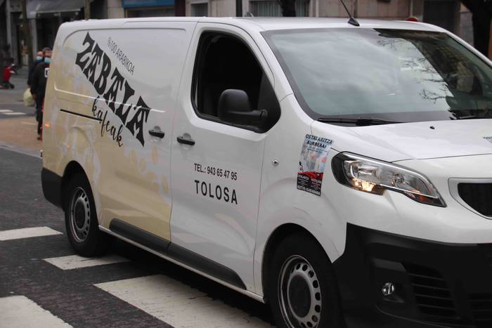 Ostalaritza Aurrera kotxe ka 9 1612011923226