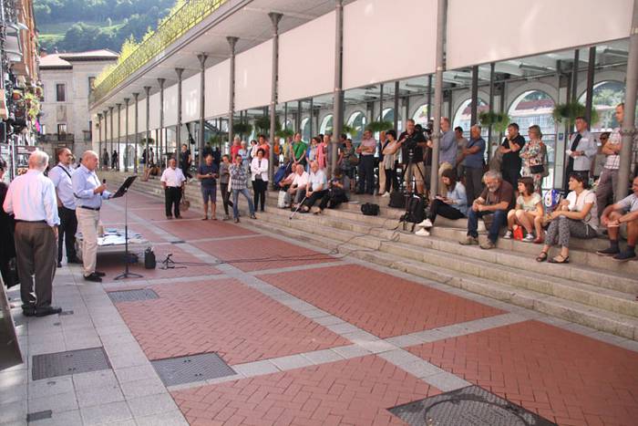 Errautsetatik berpiztuz 12 1470914170331