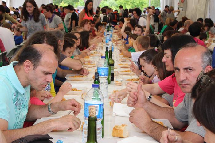 Ikaztegietako Eskola Txikiak Festa 83 1465744486451