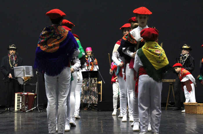 Zilarrezko inauteriak piztu  32 1517061106165