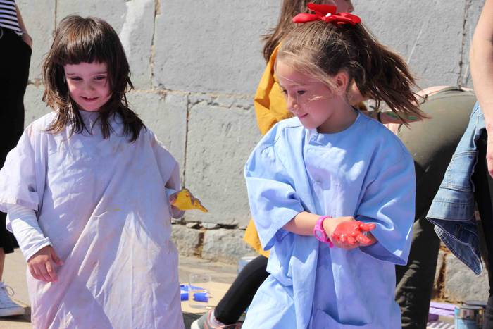 Eskuz esku morez margotu dut 20 1553963603169