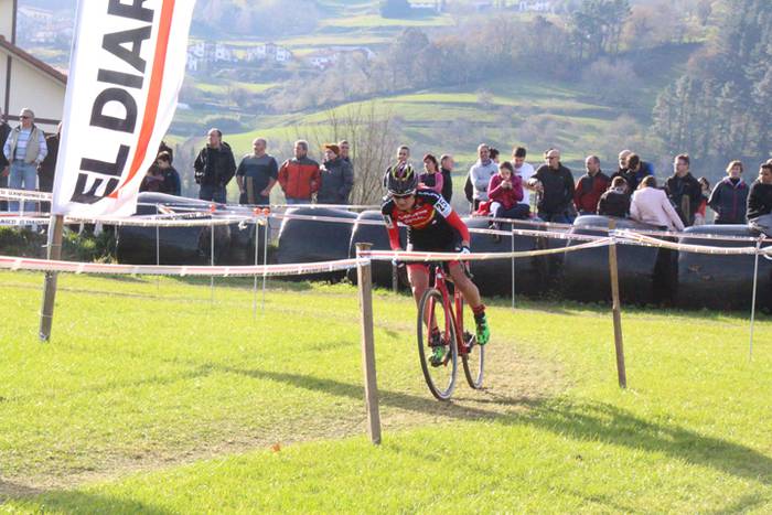 ASTEASUKO ZIKLO KROSA 2016 19 1481214985172