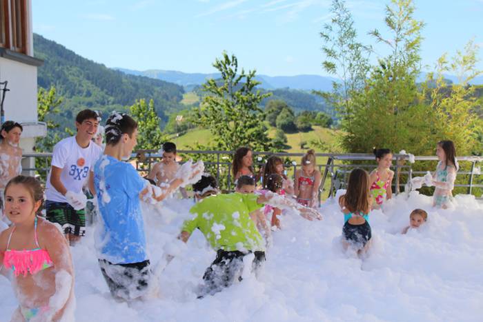 Festen azken eguna aprobetxatzen 13 1467555495002