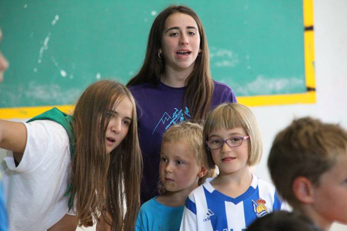 Festak hastearekin batera, j 41 1502727485775