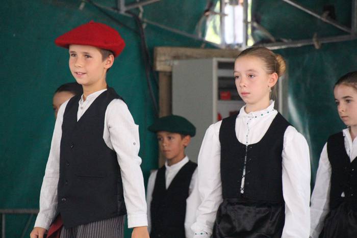 Dantzak bete du plaza 29 1473599907485