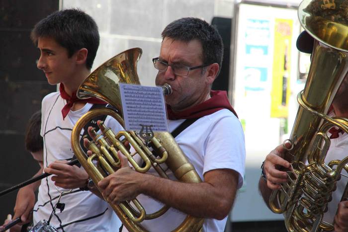 Bero sargoria, sagardoz bust 6 1532981334514