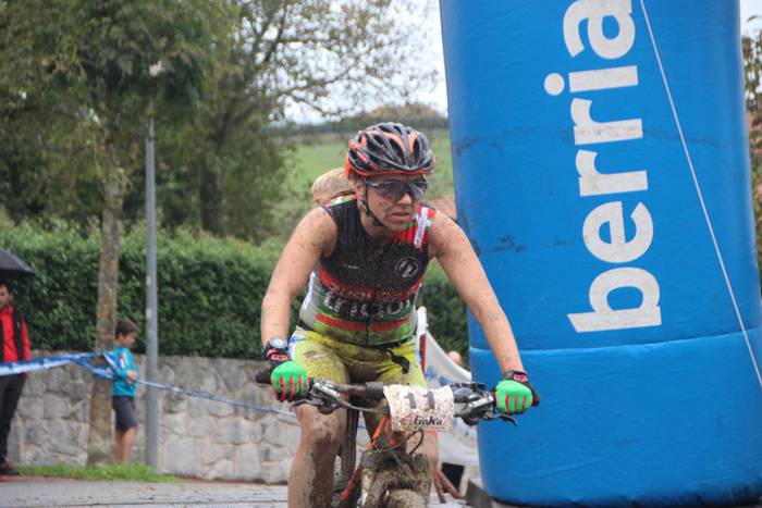 Jon Erguin eta Zuriñe Frutos 115 1508692446364