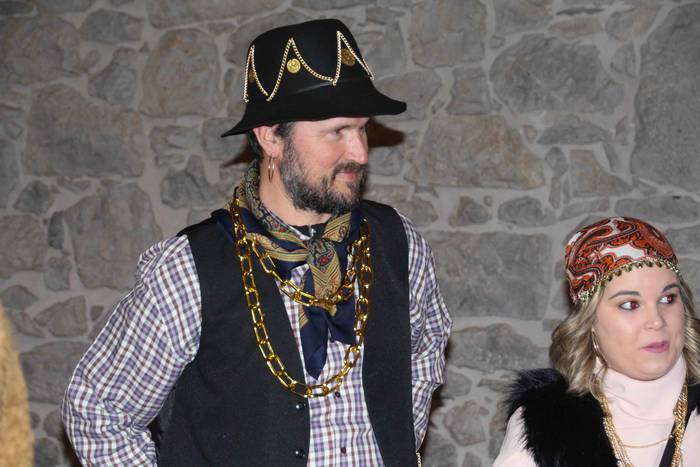 Hartzaren beldur, baina inau 2 1550950092981