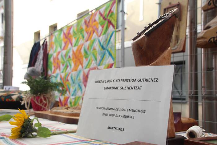 Emakumeen Eguna esku lanak e 7 1489001119387