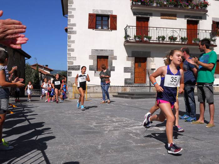 Adunako Ama Birjin jaiak 2016 5 1470666229855