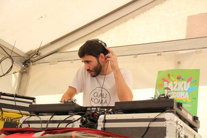 Azku Eguna bosgarrenez 7 1476544292445