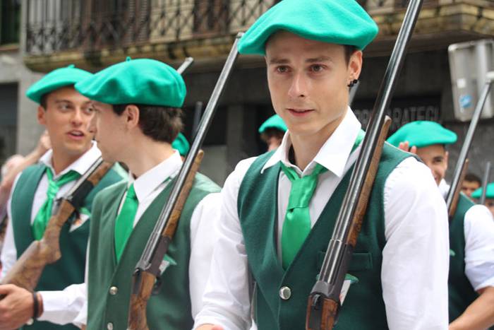 Santuek eta dantzariek poztu 135 1498312934795