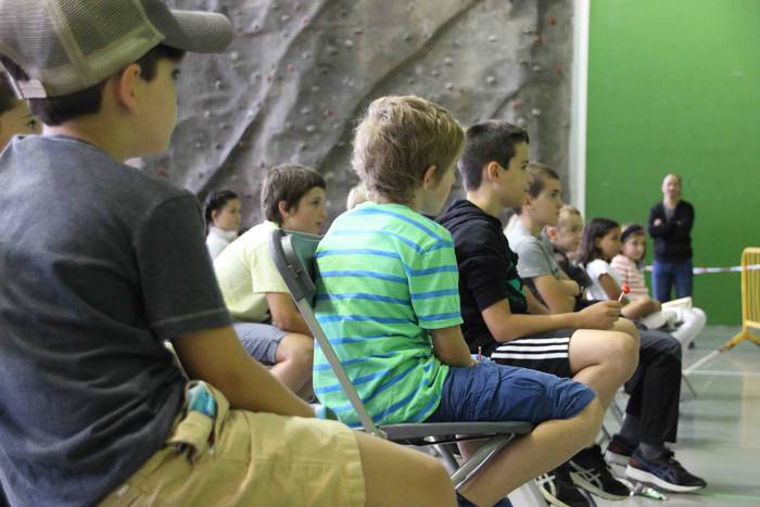 Asteasun festak apurtu du "n 16 1593430413568