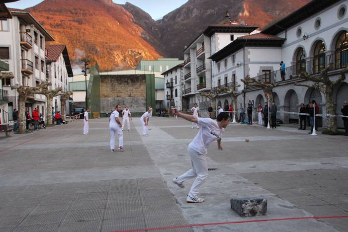 Bote luzea Amezketan 16 1459595168983