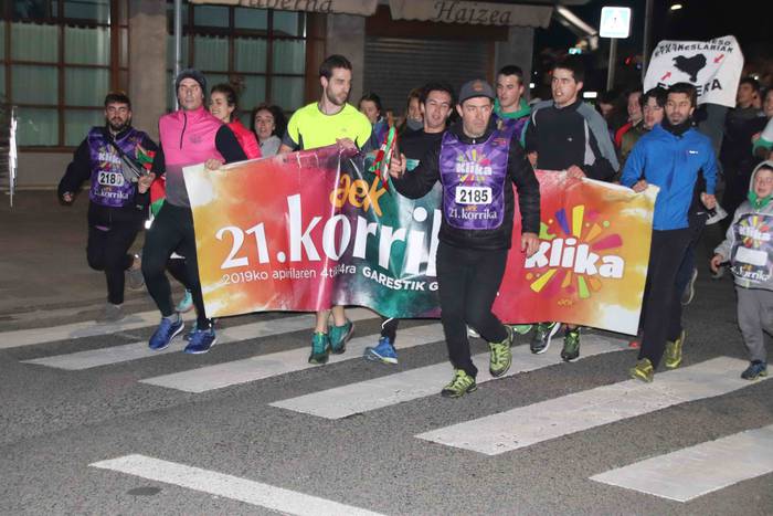 21. Korrika, Villabonan, Iru 35 1555132661834