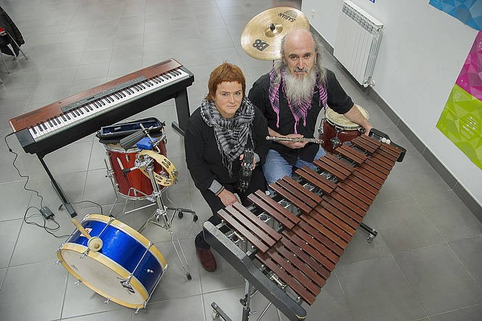 Txikiek egin arren, handia