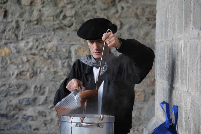 Errege magoak heldu dira esk 122 1546718731073