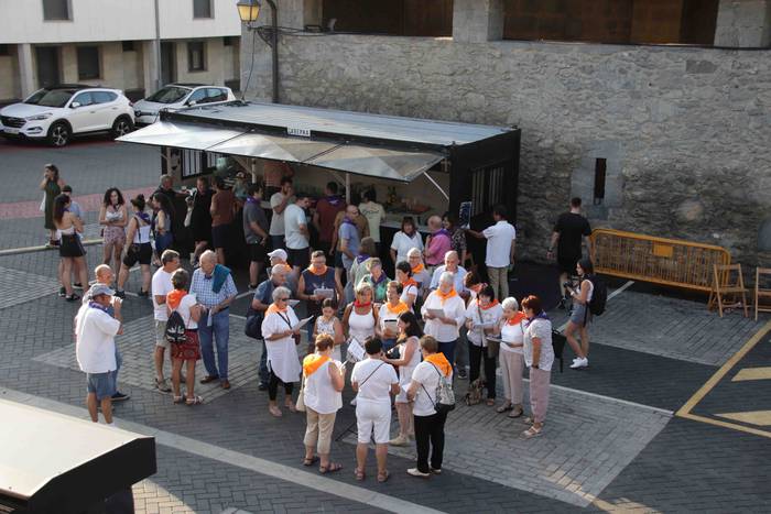 Magia, kantua eta jokoa izan 25 1659811271812