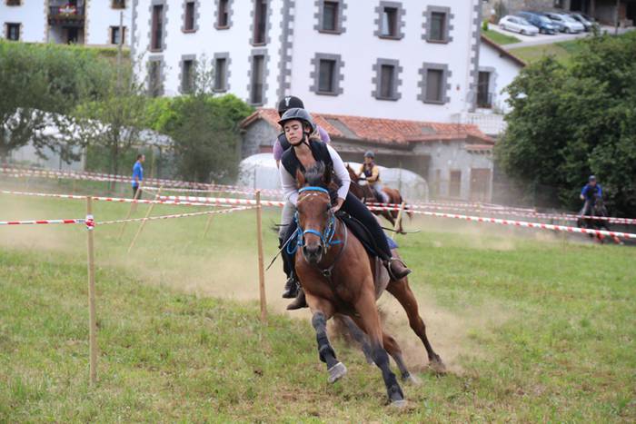 Zaldiak lasterka, gazteak desafioan 84 1472407124621