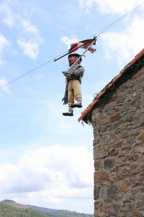 Asteasuko Santamañan jai egu 5 1563458573492