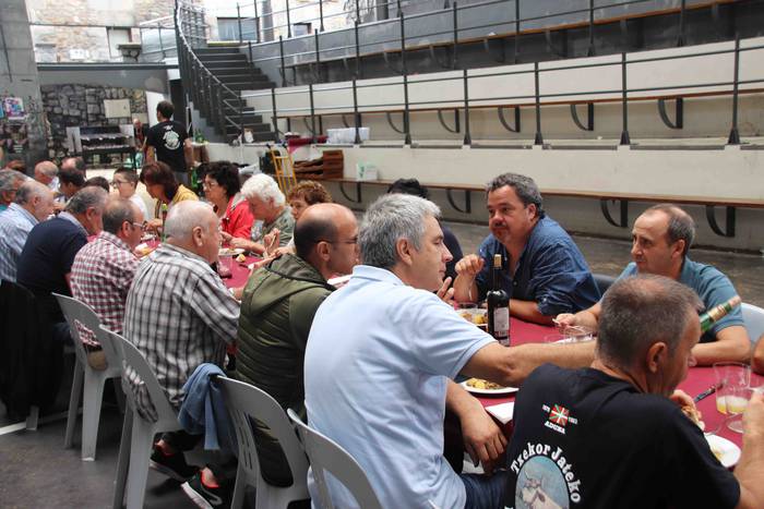 Frontoia bete da txekorra ja 20 1565532411438