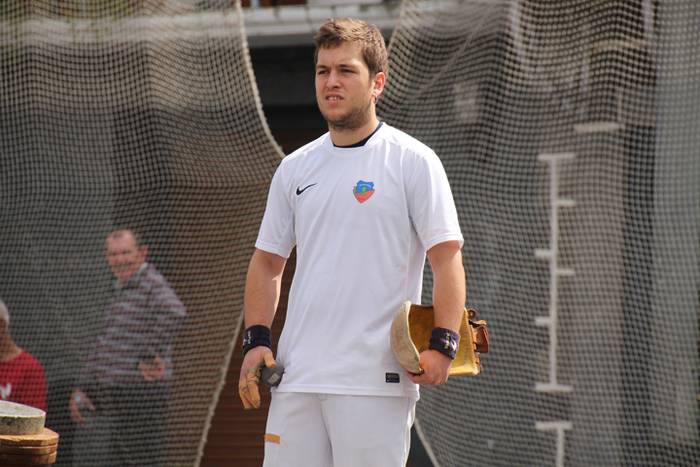 Behar Zana 70. urteurrena errebotea 20 1465127726421