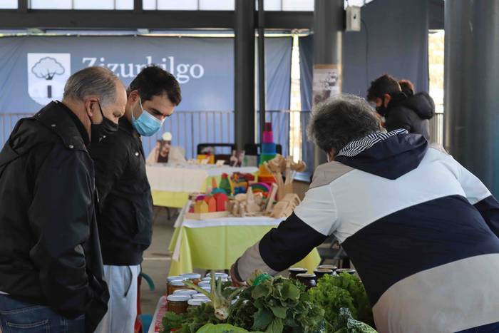 Eguberrietako azoka berezia  40 1608460946812