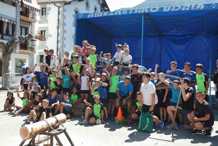 Amezketako haur eta gaztetxo 1 1661792846332