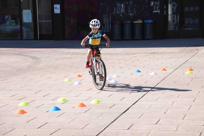 Abiatu da Mugikortasun Astea 10 1537011713412