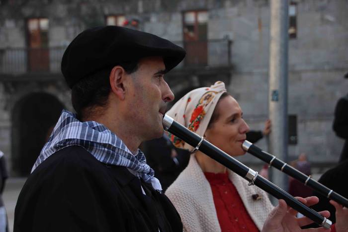 Gabon eguna Asteasun eta Adu 21 1577194253579