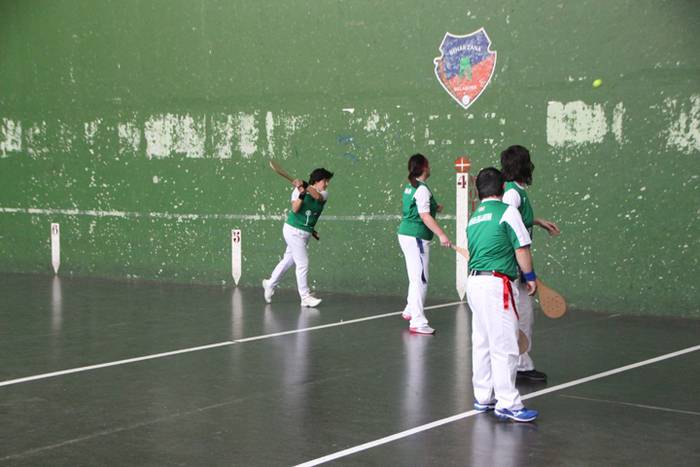 Behar Zana Emakumeen Pala Tx 12 1520711120069