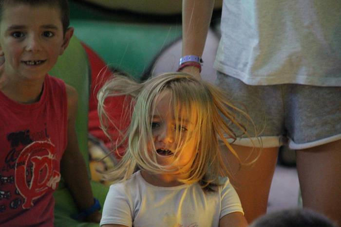 Festak hastearekin batera, j 73 1502727691038