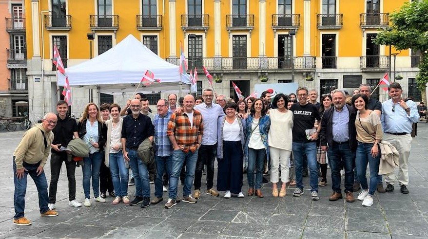 Xarles Iturbe Pasaban: “Eskerrik asko gure taldean konfiantza izan duten tolosar guztiei. Tolosaren alde eta Tolosarako lanean jarraituko dugu"
