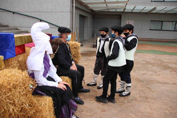 Ibarran Olentzero, Mari Domi 23 1640354245392