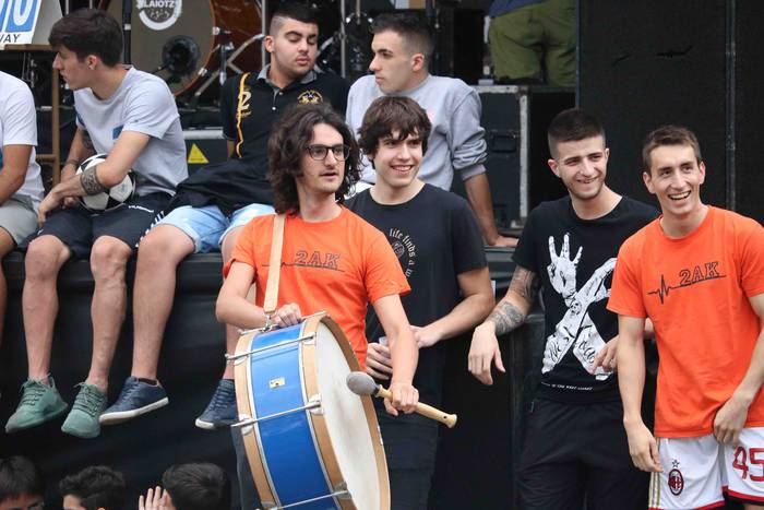 Antrax taldeak irabazi du Sa 19 1532514515254