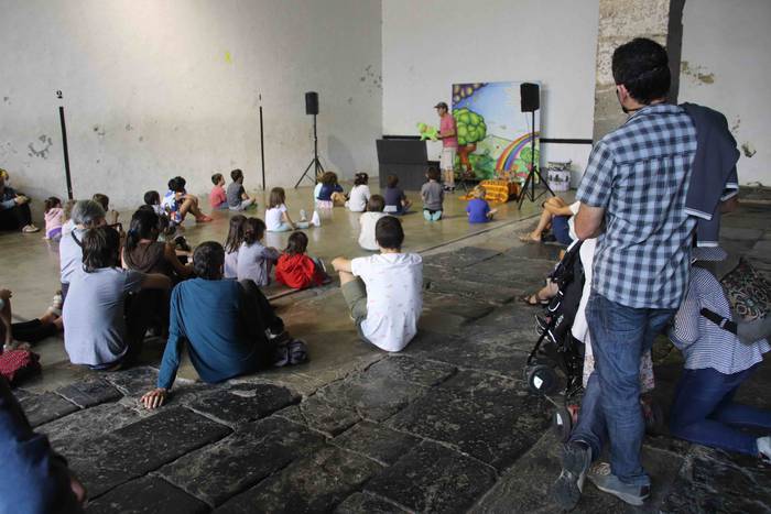 Haur zein helduentzako irrik 12 1597510983037