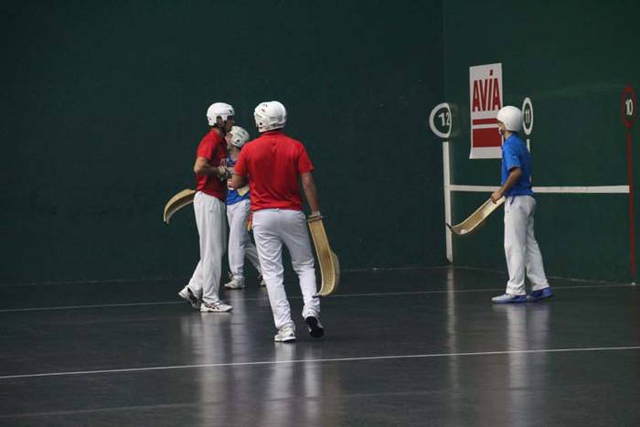 ZESTA PUNTA ELOLAREN OROIMEN 41 1512735498337