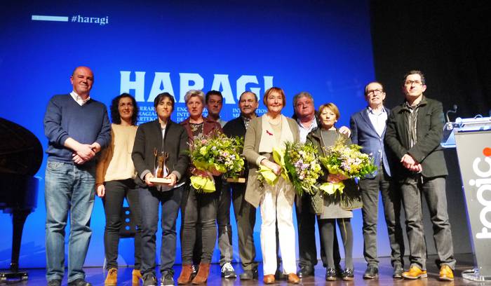 Haragi topaketan omenaldia e 1 1524947569064