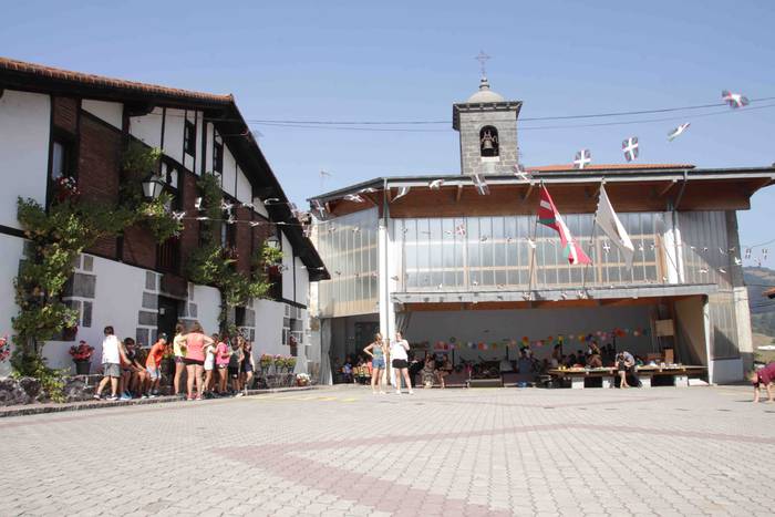 Goiazko festak. Ume jolasak. 1 1660322683024