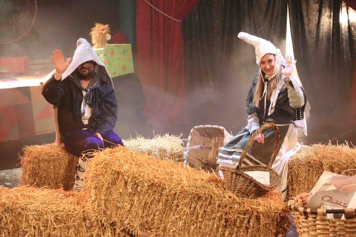 Zirkuan egiten ari dira harr 13 1608821712956