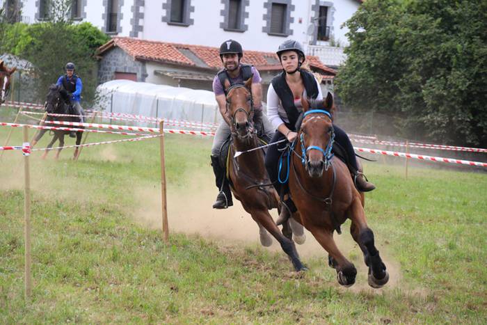 Zaldiak lasterka, gazteak desafioan 82 1472407107953