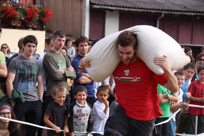 Festa jartzen gazteak nagusi 66 1499019540481