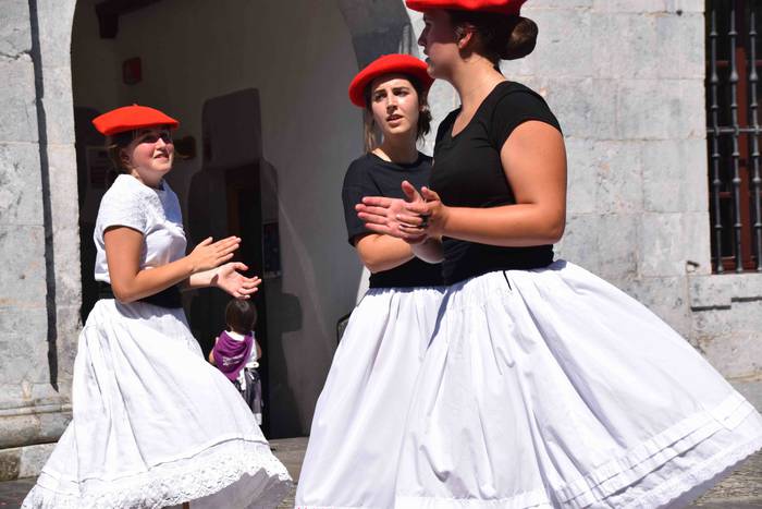 Orendain festak dantza emana 50 1534333372592