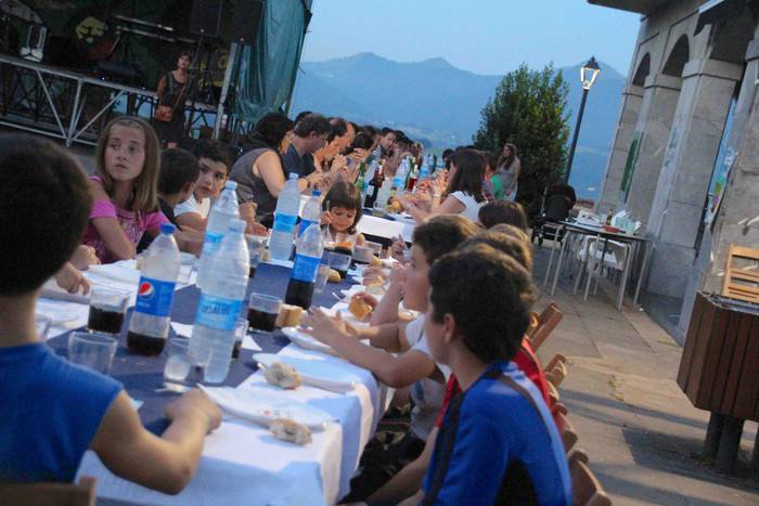 Larraulgo jaiak 2018 herri a 15 1533328335044